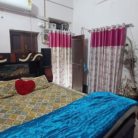 Sarkar Homestay Allāhābād Junction Kültér fotó